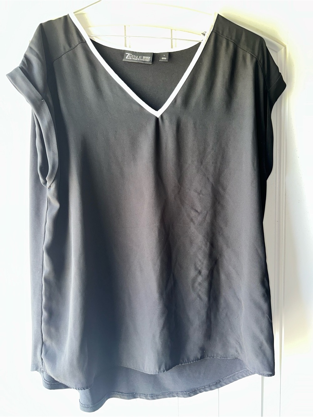 New York & Company Black V-Neck Cap Sleeve Blouse with White Trim